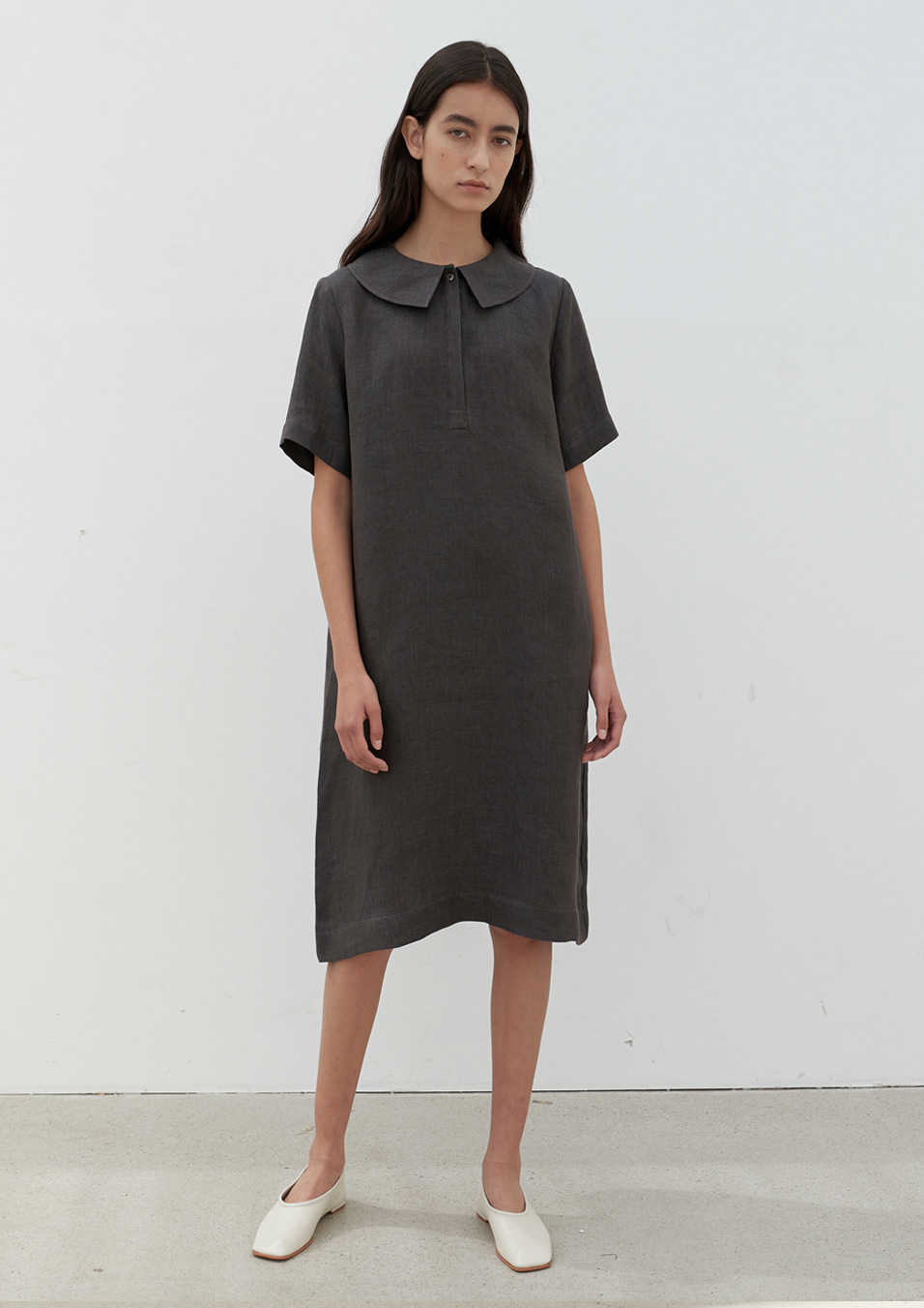 collar point linen one-piece-charcoal