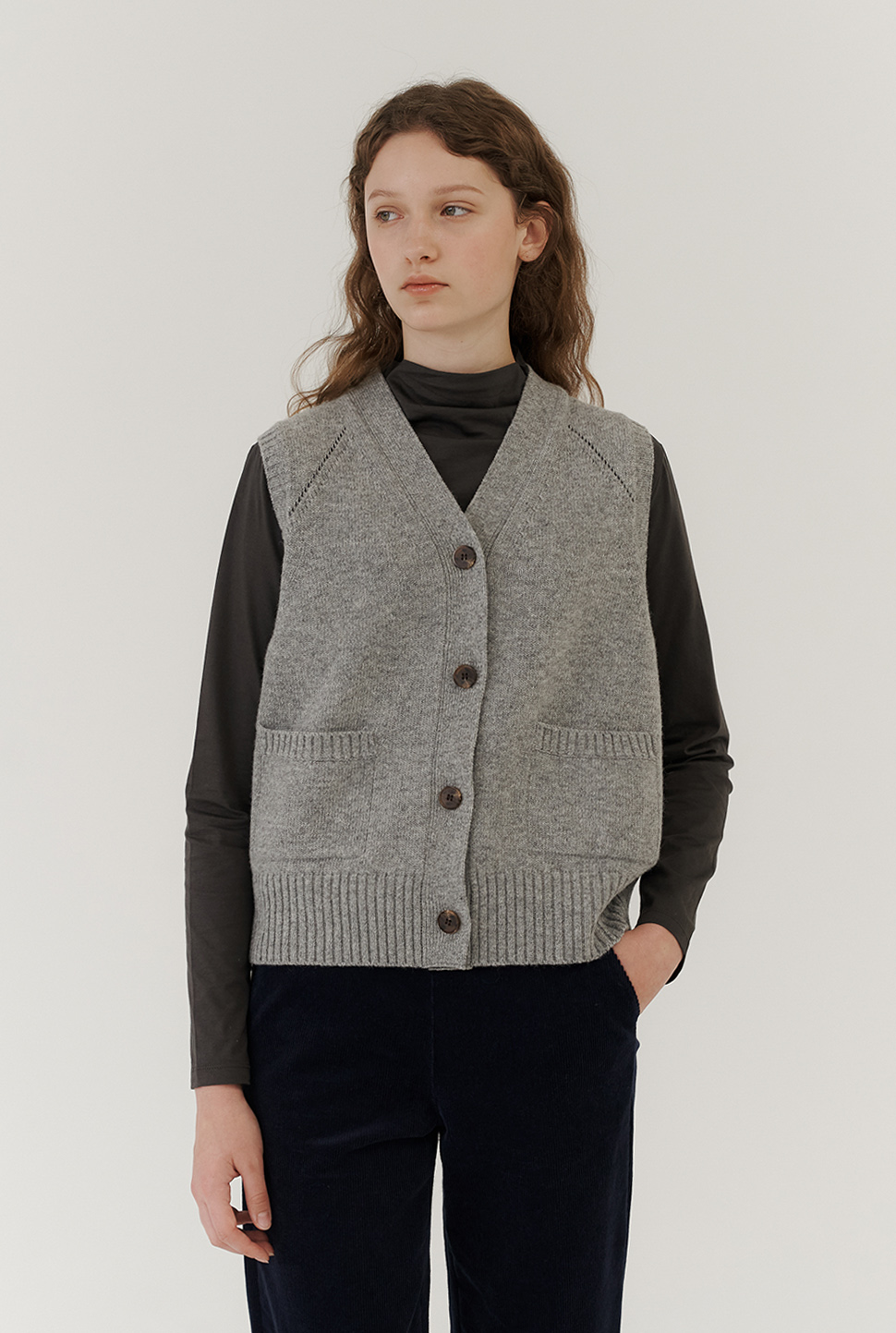v neck wool vest-gray
